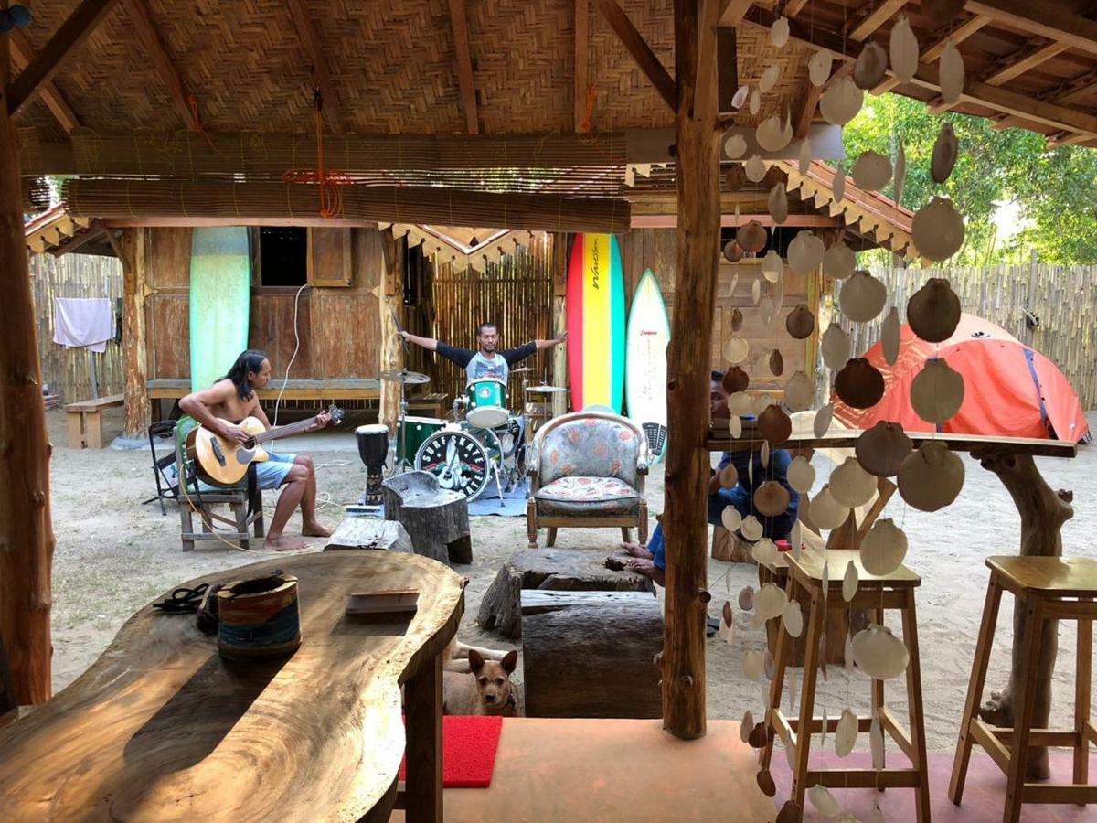Villa Hembers Surf Camp Pacitan Exteriör bild